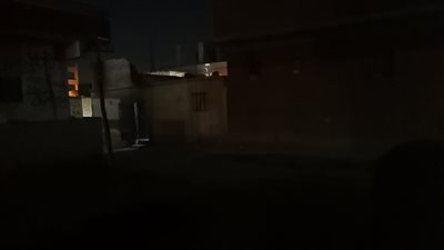 أهالي قرية الوراورة بالإسماعيلية يستغيثون من الظلام الدامس يوميا بالشوارع: نناشد بإجراء صيانة للأعمدة والكشافات