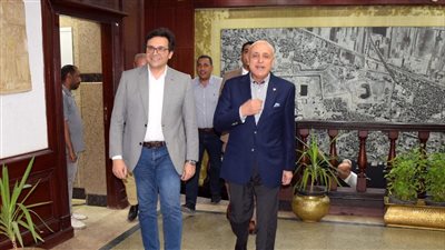 عروض أوبرا عالمية.. وزيرالثقافة يبحث مع محافظ الأقصر جهود تنشيط السياحة بالموسم الشتوي