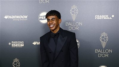 لامين يامال يفوز بجائزة كوبا لأفضل لاعب شاب في 2024 