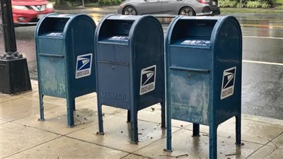 مجهولون يحرقون صناديق اقتراع في انتخابات الرئاسة الأمريكية