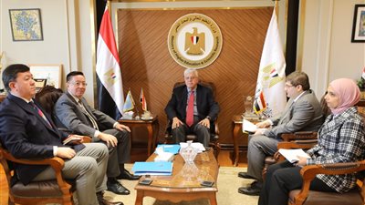 وزير التعليم العالي يبحث دعم التعاون المُشترك مع كازاخستان في تبادل الخبرات الأكاديمية والطلابية