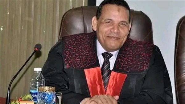 الدكتور عبد الباسط