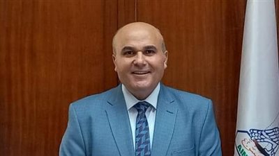 رئيس جامعة عين شمس يصدر قرارًا بتعيين محمد صافي قائمًا بأعمال عميد كلية الحقوق 