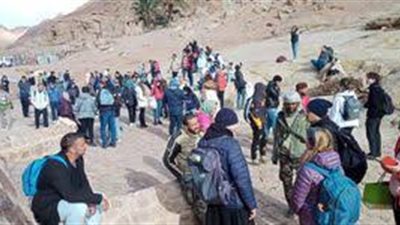 411 سائحًا وزائرًا في زيارة للمقدسات الدينية والتاريخية بسانت كاترين