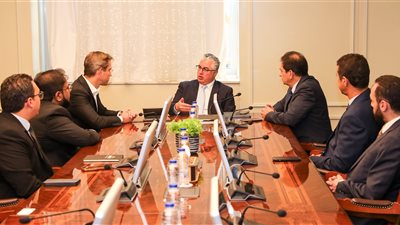 باستثمارات 100 مليون جنيه.. توقيع عقد مشروع شركة بيرل لإنتاج البولي يوريثان بمنطقة السخنة الصناعية