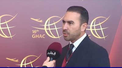 الطيار كريم جميل: نناقش التغيرات المناخية وتحديث الطائرات بمؤتمر الطيران الإنساني العالمي في قطر