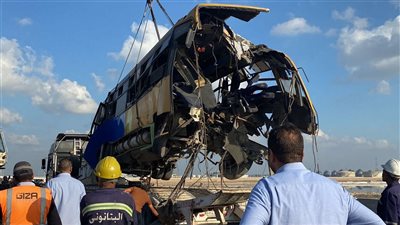 كان عايز ينقذ الركاب.. مسؤول بالنقل يكشف تفاصيل وفاة سائق أتوبيس حادث الطريق الدولي بالإسكندرية