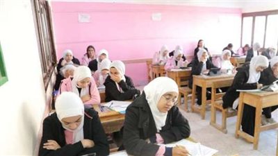لطلاب الصف الثاني الإعدادي.. تعرف على شروط التقدم للامتحانات بنظام المنازل 2025