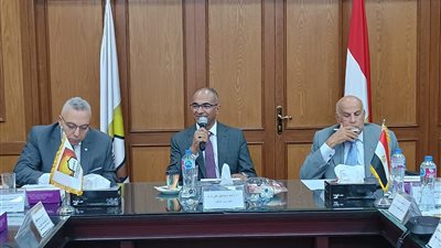 الإسكان: تحديث منظومة الأكواد الخاصة بمجالات مياه الشرب والصرف لمواجهة التحديات