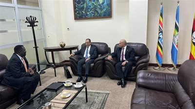 وزير الخارجية يصل أوغندا لتسليم رئيسها رسالة من الرئيس السيسي