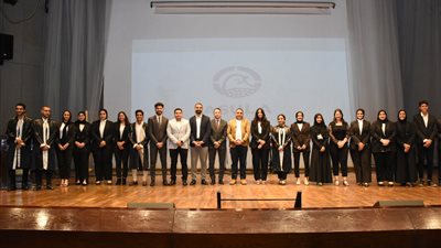 تخرج الدفعة الأولى من أكاديمية القيادة ASULA بجامعة عين شمس | صور