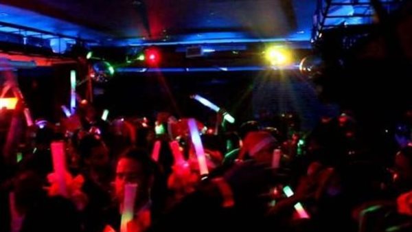 ملهى ليلي - تعبيرية