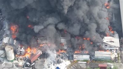 مصرع 8 أشخاص في حريق بمصنع زيوت بإندونيسيا