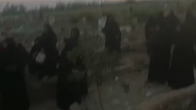 تشييع جثماني سيدتين قُتلتا بطلقات طائشة في قنا| صور