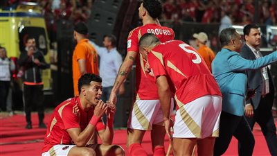 بعد إصابتهما.. مدة غياب ثنائي الأهلي عن تدريبات الفريق