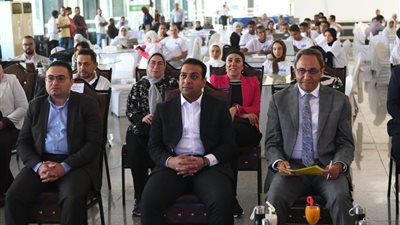 وزيرة البيئة تعلن إطلاق مؤتمر الكلايمثون العالمي 2024 من صعيد مصر