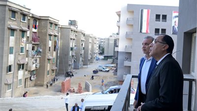 مدبولي يتفقد مشروع إنشاء مجمع الورش والسكن البديل بمنطقة شمال الحرفيين في الدويقة