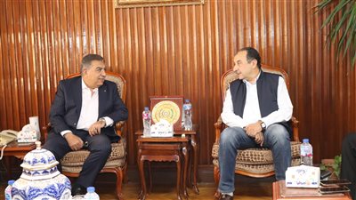 وزير قطاع الأعمال: حريصون على إحياء وتحديث الدلتا للأسمدة وإعادتها لسابق عهدها لزيادة الصادرات