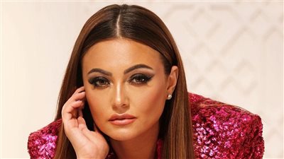 بشرى: تدخل الناس في حياتي من سلبيات الشهرة.. ومش مسموح للمخرج إنه يتطاول