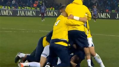 بسبب سفيان أمرابط.. جوزيه مورينيو يحتفل بشكل جنوني 