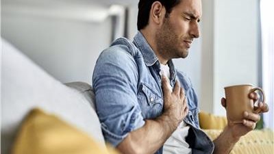 أبرزها تجنب الإفراط في الطعام.. نصائح تقلل من الشعور بحرقة المعدة 