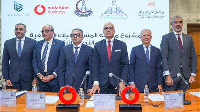 ڤودافون بيزنس ومستشفيات جامعة عين شمس تعقدان مائدة مستديرة وتنظمان جولة تفقدية لجهود رقمنة القطاع الصحي