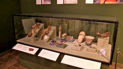 جامعة سوهاج تشارك في افتتاح معرض مقتنيات مقبرة وني الأكبر بمتحف سوهاج القومي