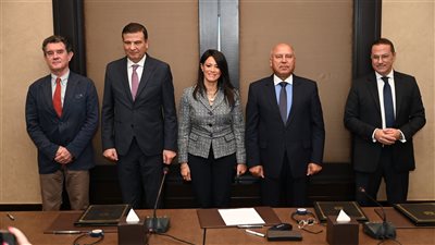 توقيع وثيقة مشروع القطن المصري المرحلة الثانية بين الصناعة والزراعة ومنظمة اليونيدو