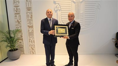  خلال لقائه نائب مدير CLC السنغافورية.. محافظ القاهرة يستعرض جهود القضاء على العشوائيات بالعاصمة