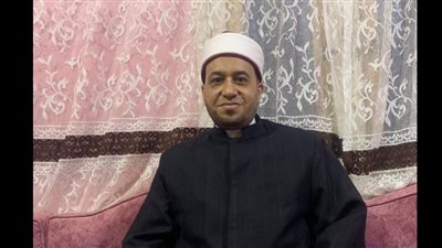 رد ربع مليون جنيه تحولت له بالخطأ.. أسامة الأزهري يمنح إماما بالأوقاف لقب الإمام المثالي