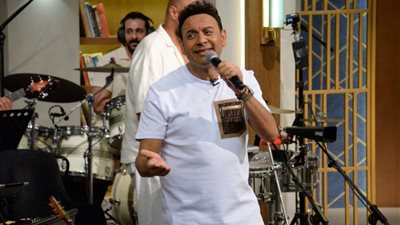 غدًا.. مصطفى قمر أول ضيوف الإعلامي عمرو الليثي في سهرة خاصة