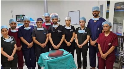 حجمه 9 كجم.. أطباء ينجحون في إزالة ورم سرطاني من معدة سيدة بالهند