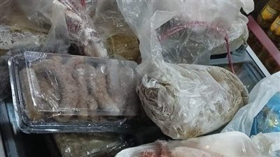 بيطري البحر الأحمر يشن حملة مكثفة لمراقبة الأسواق والمحلات بالقصير