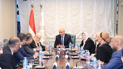  نظارات مجانية.. التعليم: إطلاق حملة للكشف على ضعف البصر داخل المدارس بالمناطق الأكثر احتياجا