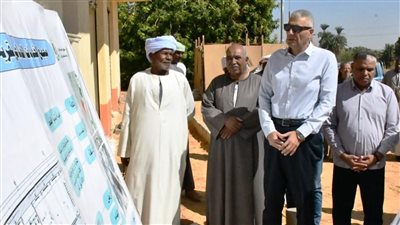 محافظ أسوان يتفقد مجمع الخدمات الصناعية بقرية الكوبانية