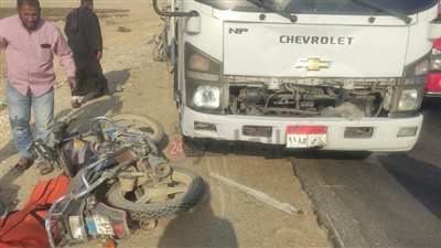 إصابة 5 أشخاص في تصادم سيارة نصف نقل ودراجة نارية بالفيوم