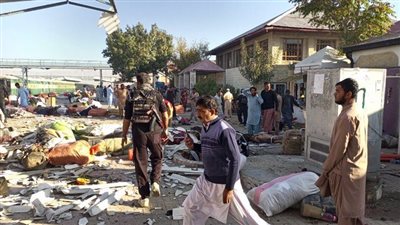  مصرع 4 أشخاص وإصابة 30 آخرين في انفجار بمحطة للسكك الحديد في باكستان 