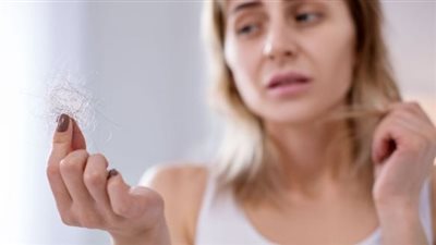 تأثير التوتر على صحة الشعر.. تعرف على التفاصيل