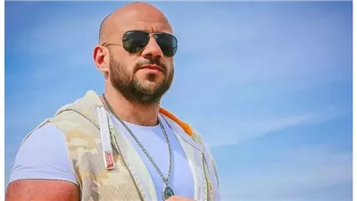 تفاصيل وفاة والدة الفنان أحمد مكي | بث مباشر