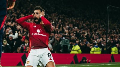 برونو فيرنانديز يقود هجوم مانشستر يونايتد أمام ليفربول بقمة الدوري الإنجليزي