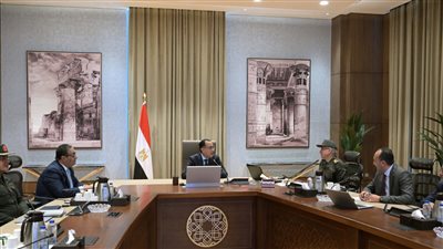 رئيس الوزراء يتابع موقف المشروعات المنفذة من جانب الهيئة الهندسية للقوات المسلحة