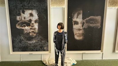 بعد بيعها مقابل مليون دولار.. لوحة من صنع روبوت تثير جدل السوشيال ميديا ما القصة؟