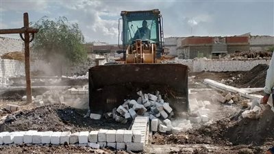 إزالة 107 حالات تعدٍ على الأراضى الزراعية وأملاك الدولة بالمنيا