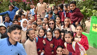 محافظ البحيرة تواصل جولاتها المفاجئة بتفقد عدد من المدارس بوادي النطرون