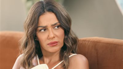 إنجي المقدم تواجه خيانة زوجها ومؤامرة ابنة خالتها في مسلسل وتر حساس| صور