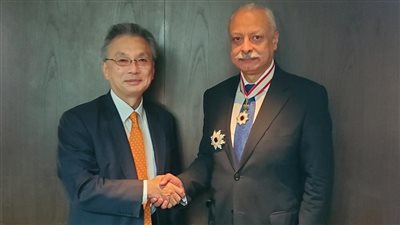 إمبراطور اليابان يمنح السفير المصري وسام الشمس المشرقة لجهوده في تعزيز العلاقات الثنائية 