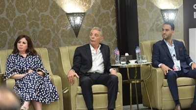 محمود حميدة وإلهام شاهين وخالد حميدة يناقشون قضية حفظ إرث الفنانين في ندوة بمهرجان القاهرة السينمائي