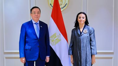 وزيرة التضامن تبحث تعزيز التعاون المشترك مع سفير كازاخستان بالقاهرة
