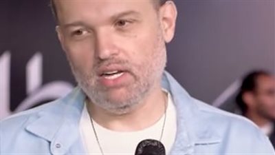 محمد محمود عبد العزيز: بيجيلي رسائل غريبة من المعجبين.. وأختار أنزل سهرة رومانسية مع منة شلبي