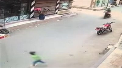 القبض على المتهم بدهس صغيرة بدراجة نارية في دمياط 